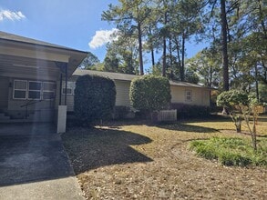 1222 N Ridge Ave in Tifton, GA - Building Photo - Building Photo