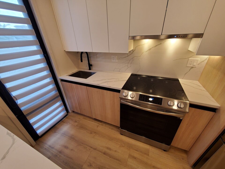141 N St, Unit 1 in Boston, MA - Building Photo