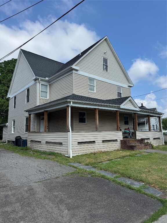 property at 8 Jefferson Ave