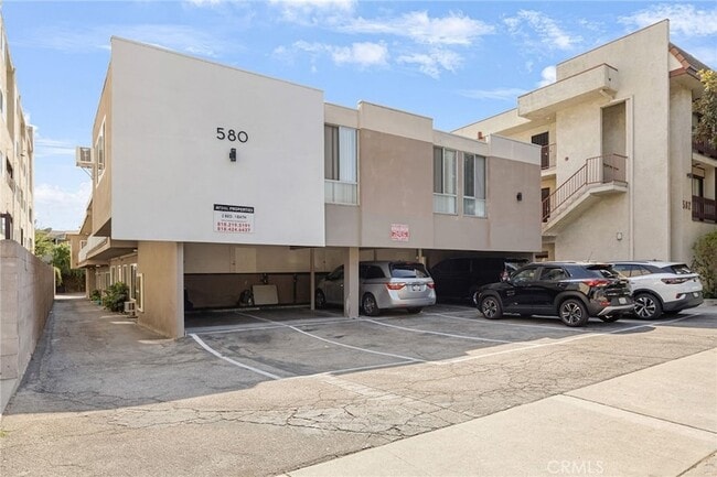 property at 580 W Stocker St