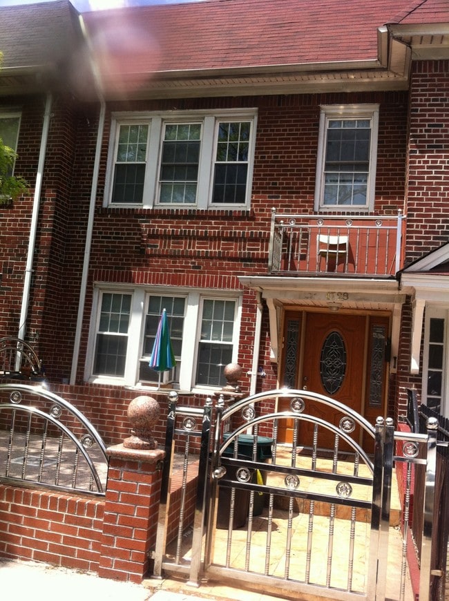 47-28 39th St, Unit 2nd floor