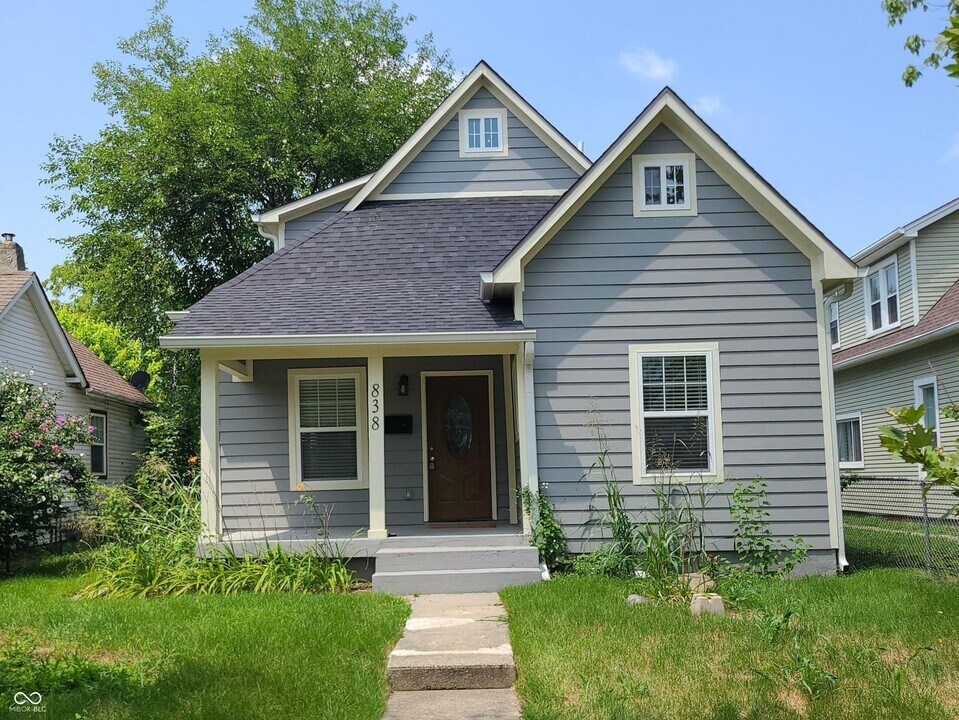 838 N Temple Ave in Indianapolis, IN - Building Photo