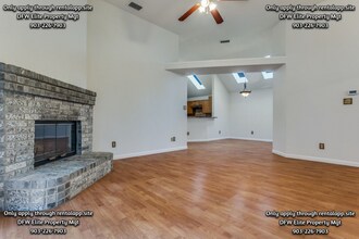 6826 Conestoga Dr in Rowlett, TX - Building Photo - Building Photo