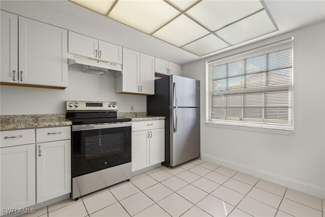 property at 7068 Nantucket Cir