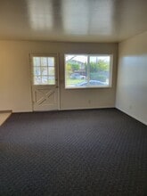 791 Palma Dr, Unit 791 Padre Dr #C in Salinas, CA - Building Photo - Building Photo