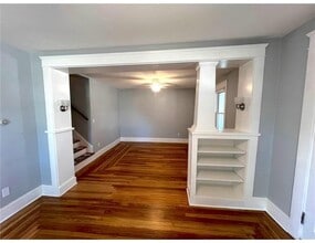 348 Market St in Warren, RI - Building Photo - Building Photo