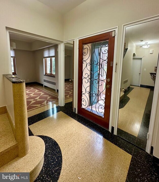 3007 Oliver St NW in Washington, DC - Building Photo