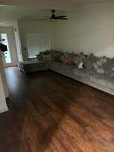 6778 Herndon Pl in Stockton, CA - Building Photo - Building Photo