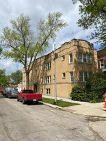3636 W Iowa St in Chicago, IL - Building Photo