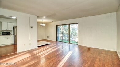 78 Wyndham Pl in Trenton, NJ - Building Photo - Building Photo