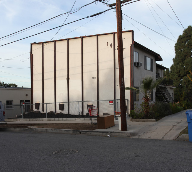 1429 Sutherland St in Los Angeles, CA - Foto de edificio - Building Photo