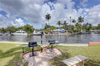 1350 River Reach Dr in Fort Lauderdale, FL - Building Photo - Building Photo