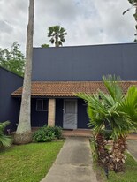 313 Bolivar Ave in Rancho Viejo, TX - Building Photo