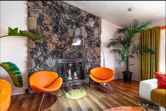 7731 Arrowhead Dr in Yucca Valley, CA - Foto de edificio - Building Photo