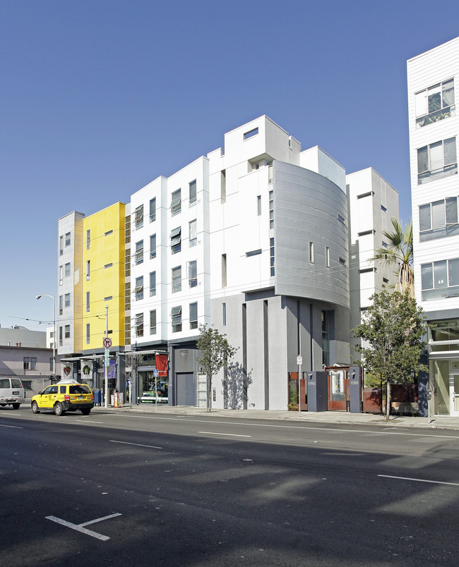 Soma Studios in San Francisco, CA - Foto de edificio - Building Photo