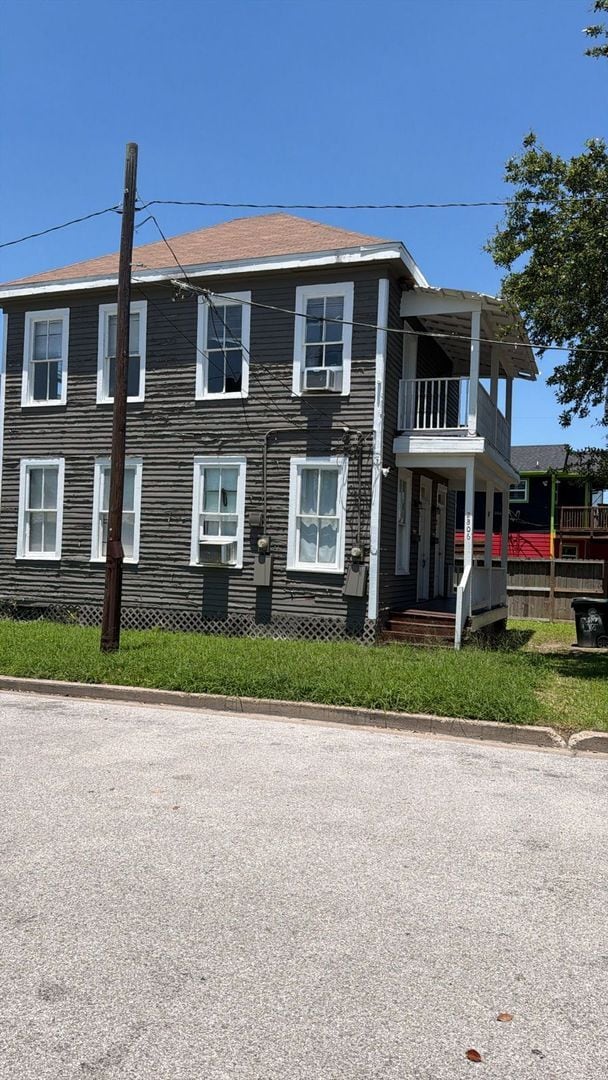 property at 2806 Avenue M 1/2