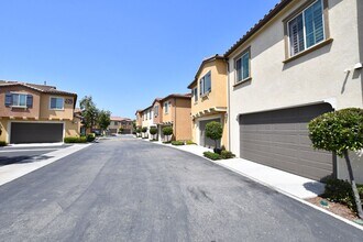 1795 Saltaire Pl in San Diego, CA - Building Photo - Building Photo