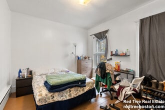 76 Hillside St, Unit #3 in Boston, MA - Foto de edificio - Building Photo