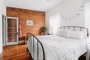 13 Albro St, Unit 1Bd in Providence, RI - Building Photo