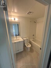 115 Canon Jackson Dr in Toronto, ON - Building Photo - Building Photo