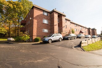 Four Seasons Apartments in Pittsburgh, PA - Building Photo - Interior Photo