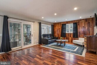 4005 Anacostia Ave NE in Washington, DC - Foto de edificio - Building Photo