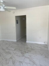 11890 NE 16th Ave in Miami, FL - Building Photo - Building Photo