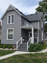 1313 Mason St, Unit Upper Unit in Dearborn, MI - Building Photo