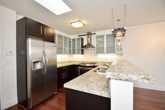 75 Moss St-Unit -14 in San Francisco, CA - Building Photo - Building Photo