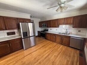 1245 Main St in Antioch, IL - Foto de edificio - Building Photo