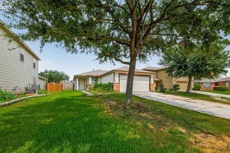 607 Salma Ct in Houston, TX - Building Photo - Building Photo