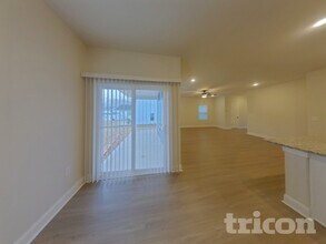 7323 Jerimoth Dr in Charlotte, NC - Foto de edificio - Building Photo