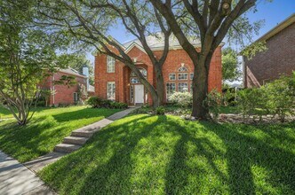 740 Fairlawn St in Allen, TX - Foto de edificio - Building Photo