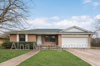 926 Harrington Dr in Cedar Hill, TX - Building Photo - Building Photo