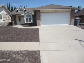 7728 Plaza Serena Rd in El Paso, TX - Building Photo - Building Photo