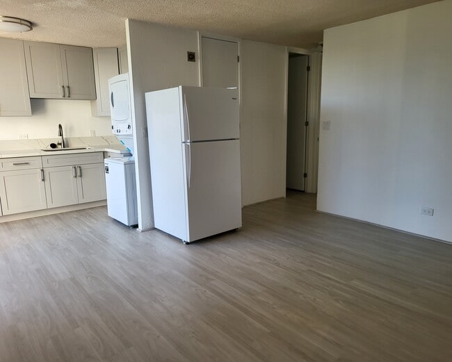 1702 Kewalo St, Unit 2BR 1BA Makiki apartment in Honolulu, HI - Building Photo - Building Photo