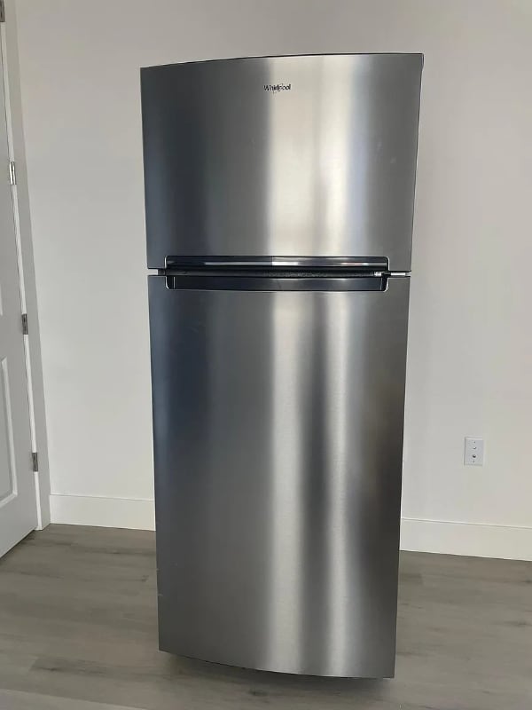 2284 Mulholland Dr in Lathrop, CA - Foto de edificio - Building Photo