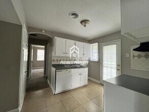 4572 Violet Ave in Memphis, TN - Building Photo - Building Photo