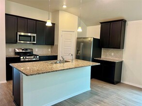 2019 Brisa Ln in Mont Belvieu, TX - Building Photo - Building Photo