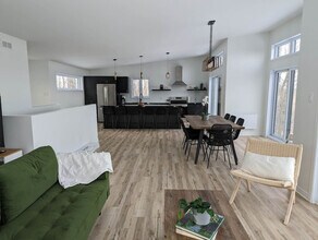 94 Chem. des Martins Pêcheurs in Val-des-monts, QC - Building Photo - Building Photo