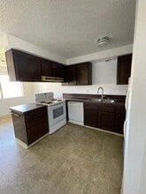 3605 La Marada Way in Klamath Falls, OR - Building Photo - Building Photo
