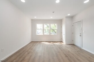 64 Grace St in Irvington, NJ - Building Photo - Building Photo