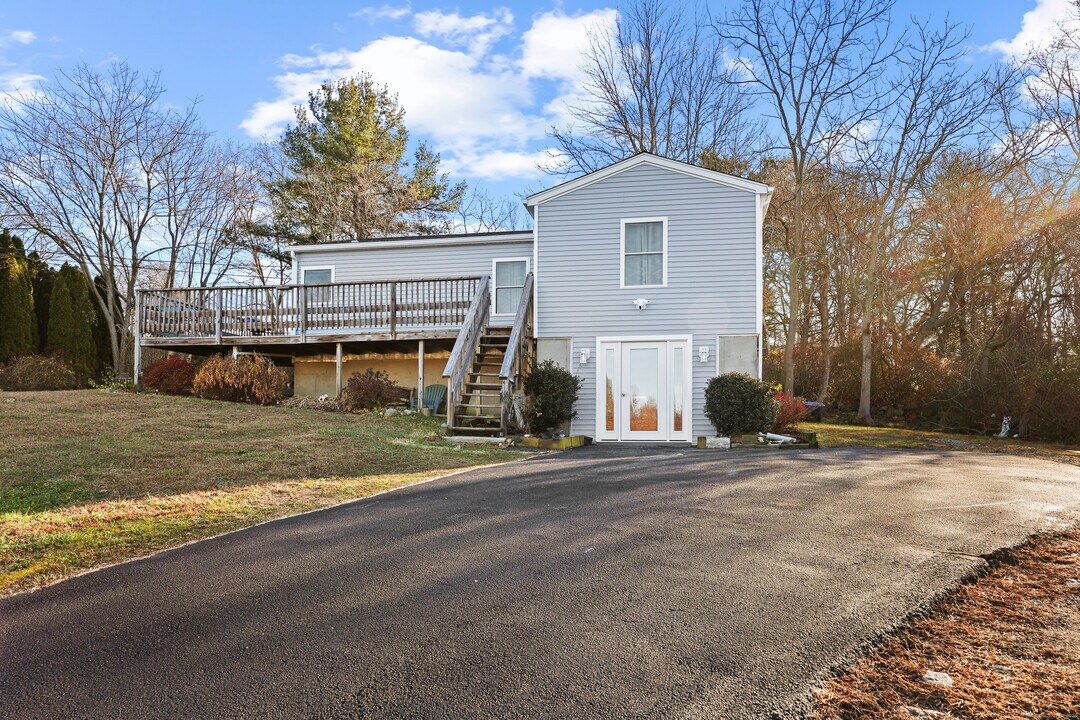58 Economy Dr in Westbrook, CT - Building Photo