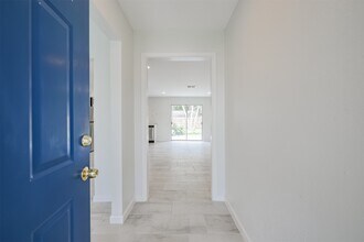 2114 Shasta Dr in Kemah, TX - Building Photo - Building Photo