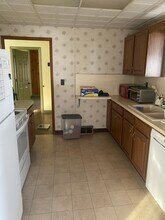 576 Otterhole Rd in West Milford, NJ - Building Photo - Building Photo