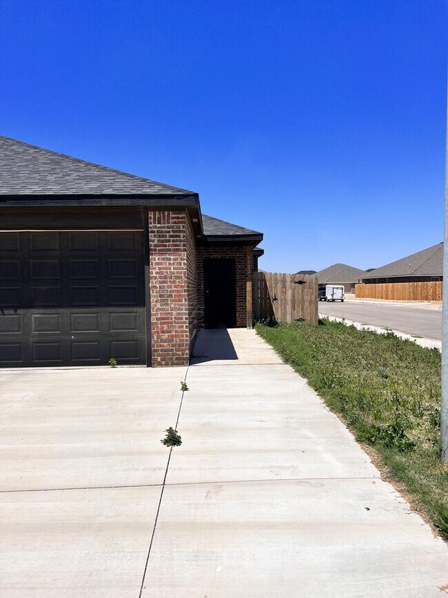 property at 5522 Itasca St