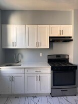 220 Bidwell Ave in Jersey City, NJ - Building Photo