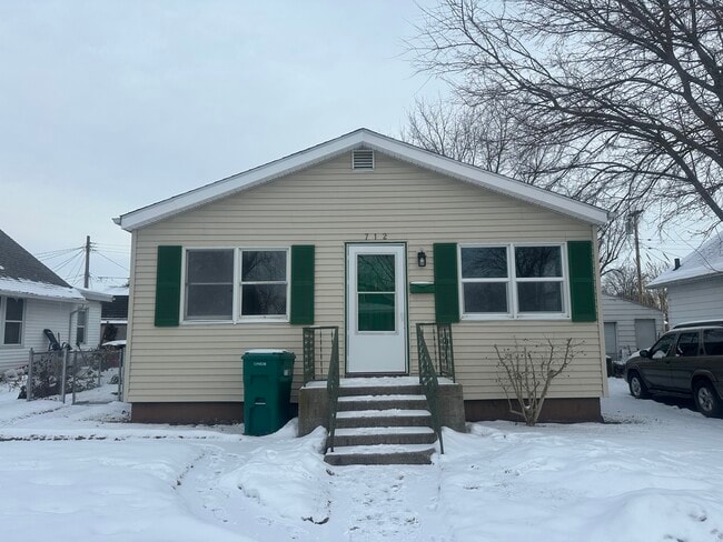 property at 712 Geyer Ave