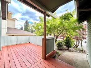 7931 SW Bond St in Tigard, OR - Building Photo - Building Photo