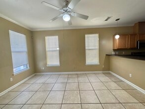 1417 Pullen Rd in Tallahassee, FL - Foto de edificio - Building Photo